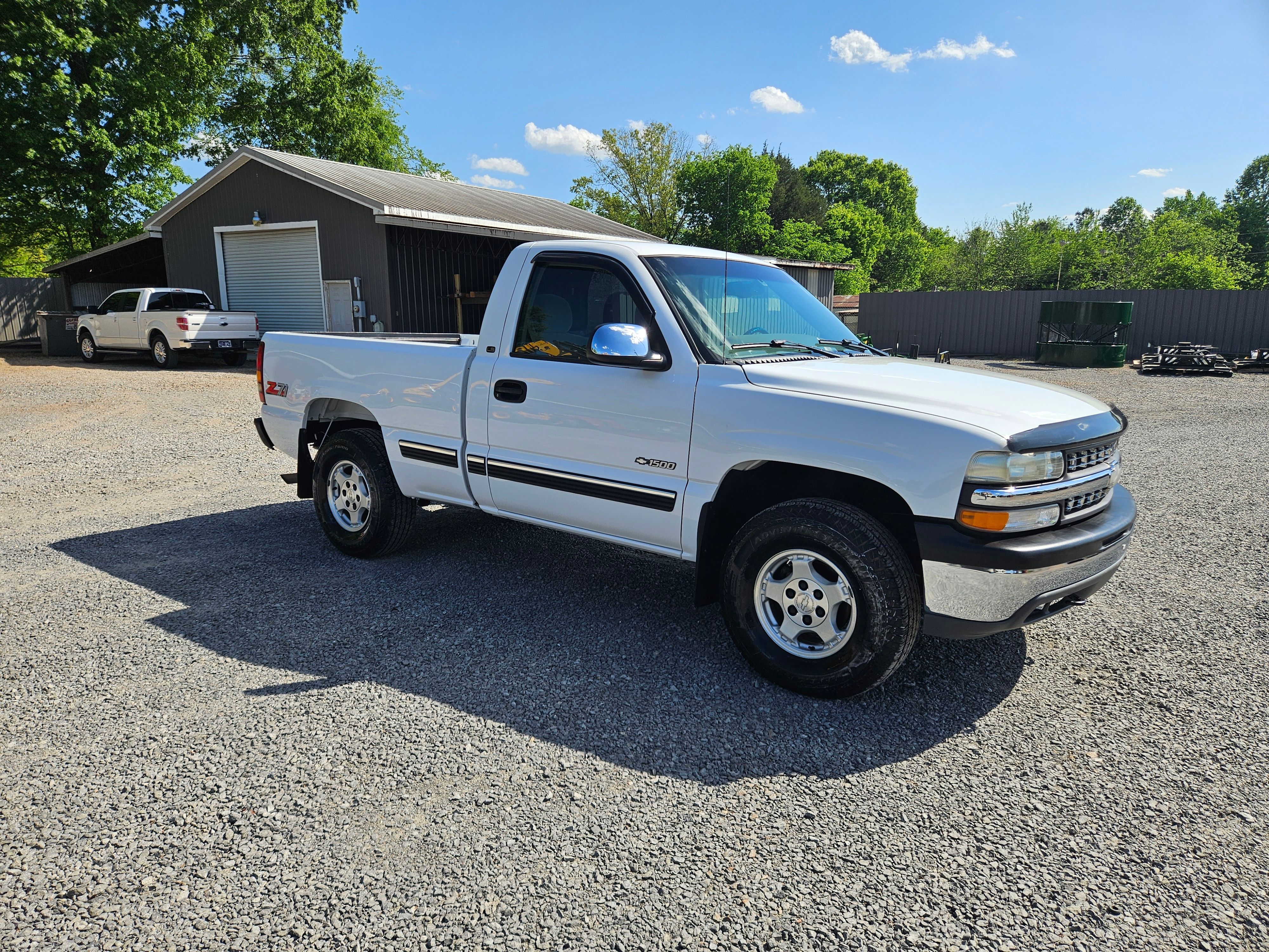 Used 1999 Chevrolet Silverado 1500 LS w/ Off-Road Chassis Pkg AWD/4WD image 1