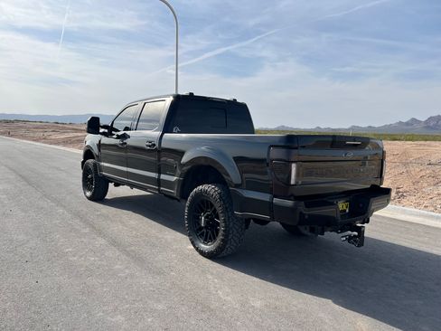 Used 2021 Ford F250 Lariat image 8