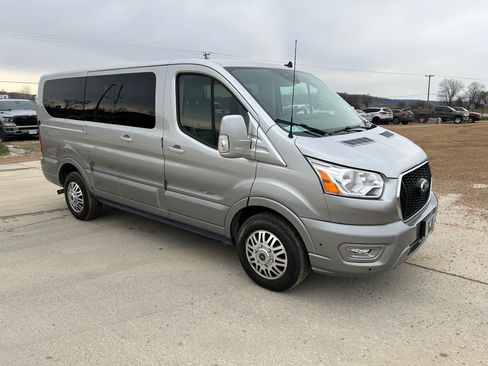 Used 2021 Ford Transit 150 Low Roof AWD image 8