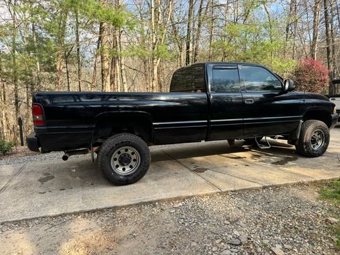 Used 1996 Dodge Ram 2500 Truck 4x4 Club Cab image 1