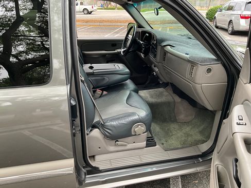Used 2000 GMC Sierra 1500 2WD Extended Cab image 8