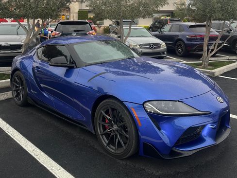 Used 2025 Toyota Supra Premium image 9