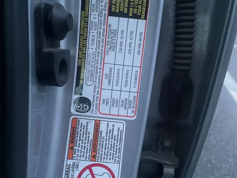 Used 2018 Subaru Impreza 2.0i Premium image 11