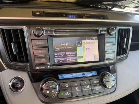 Used 2015 Toyota RAV4 Limited image 12