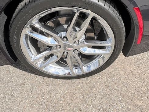 Used 2015 Chevrolet Corvette Stingray Coupe w/ 2LT Preferred Equipment Group image 13