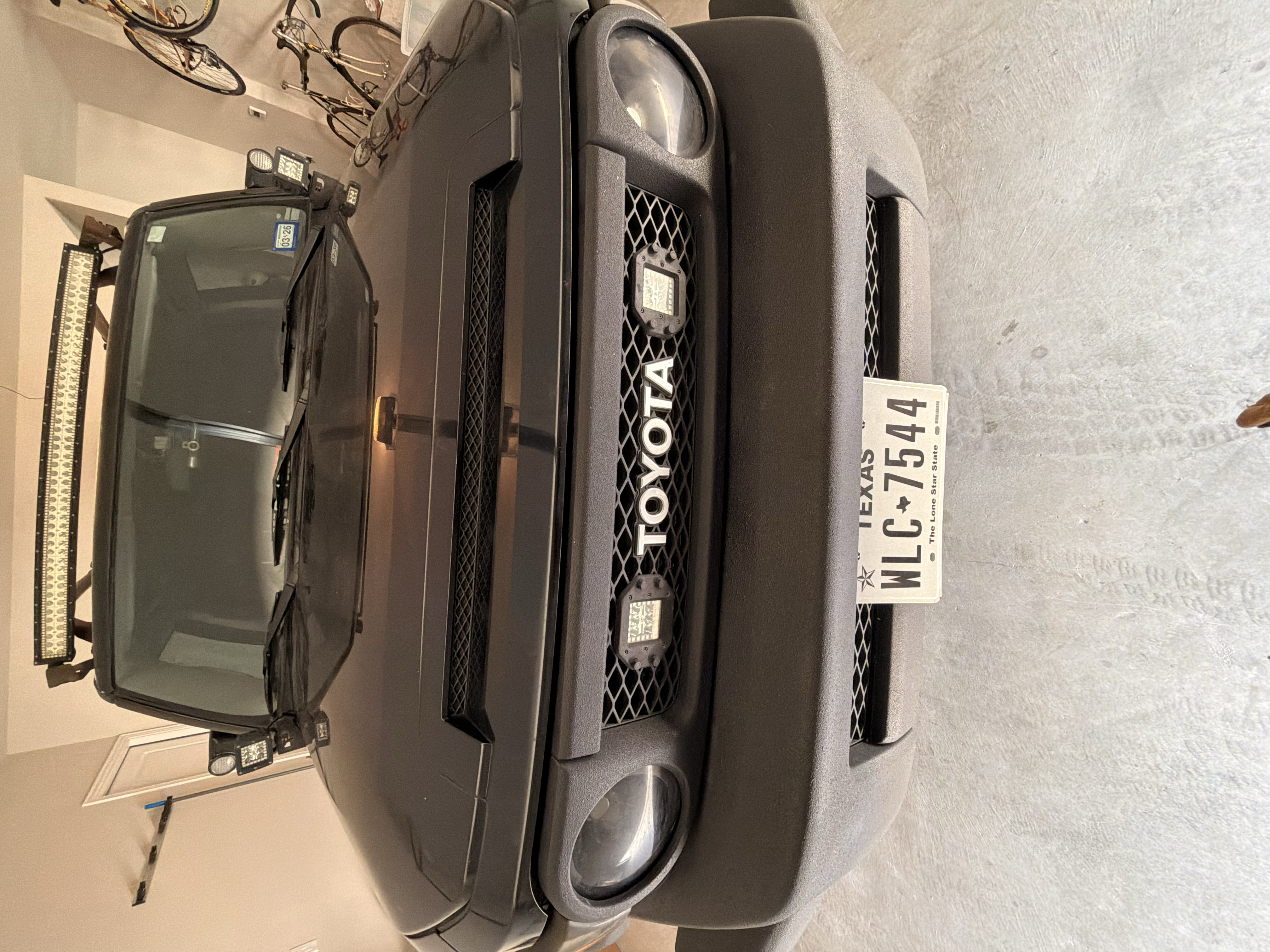 Used 2008 Toyota FJ Cruiser 4WD image 2