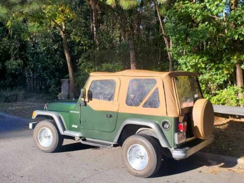 Used 1997 Jeep Wrangler SE image 5