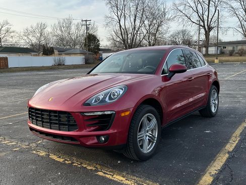 Used 2015 Porsche Macan S image 2