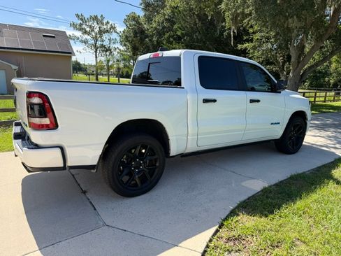 Used 2023 RAM 1500 Laramie AWD/4WD image 10