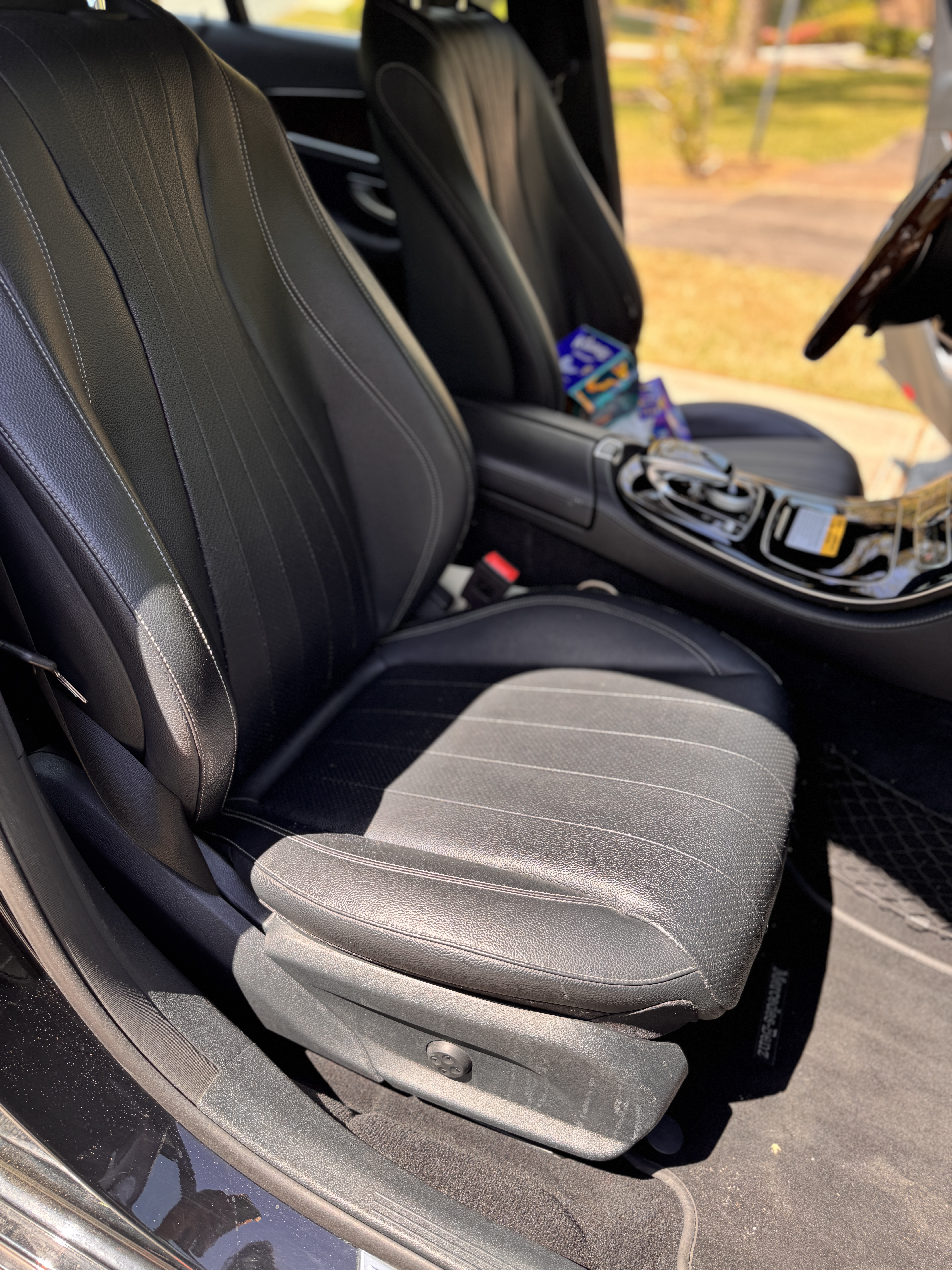 Used 2018 Mercedes-Benz E 300 image 10