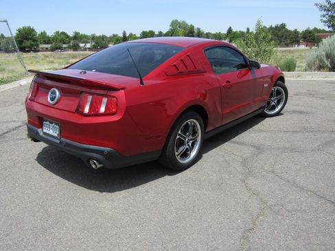 Used 2012 Ford Mustang GT Premium w/ Security Pkg RWD image 9