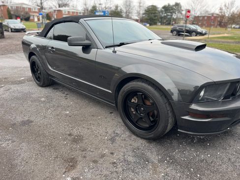 Used 2009 Ford Mustang GT Premium image 6