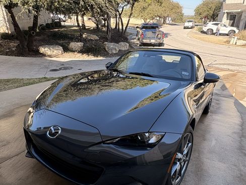 Used 2016 MAZDA MX-5 Miata Grand Touring image 5