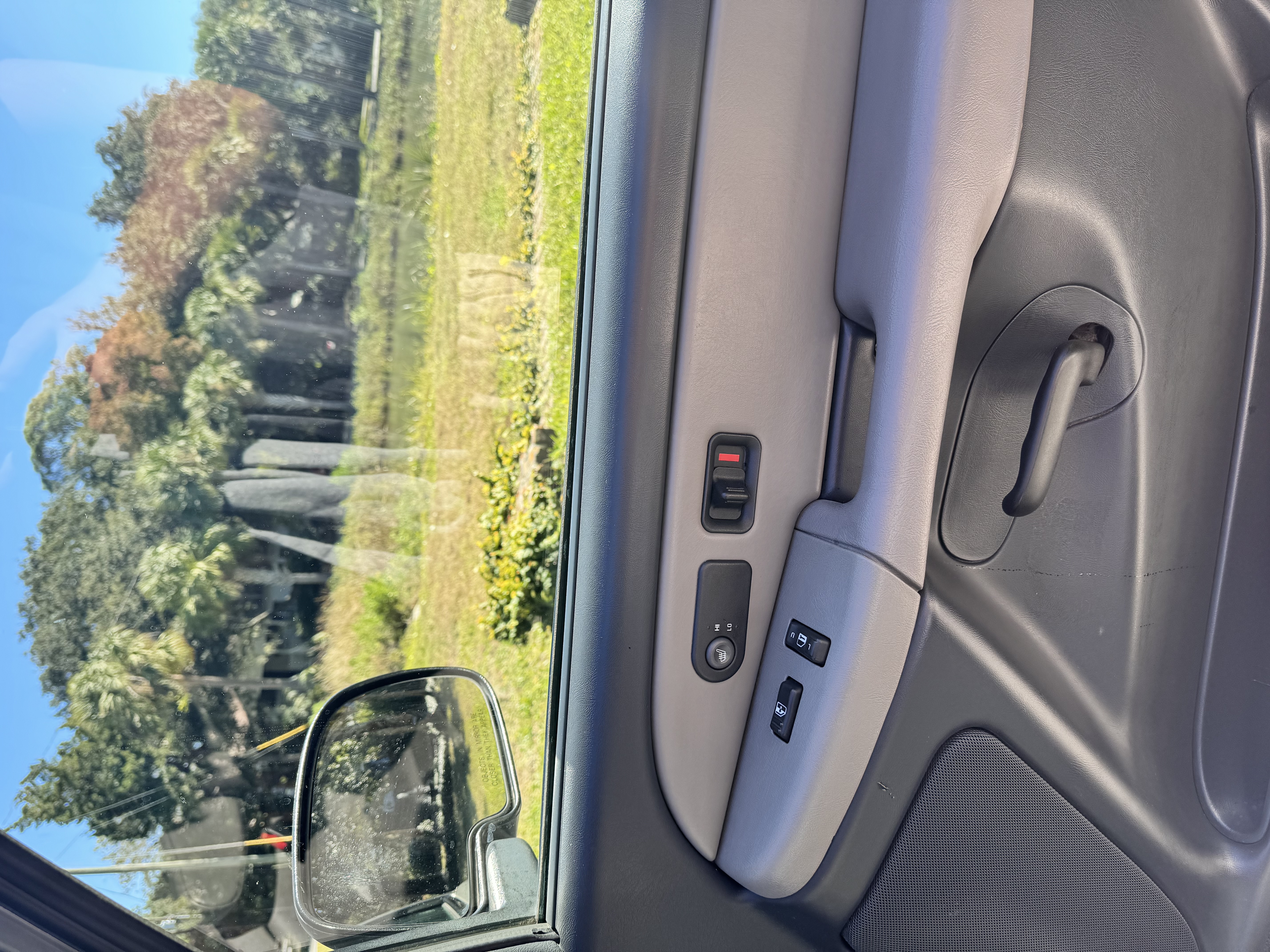 Used 2002 Chevrolet Tahoe LT RWD image 14