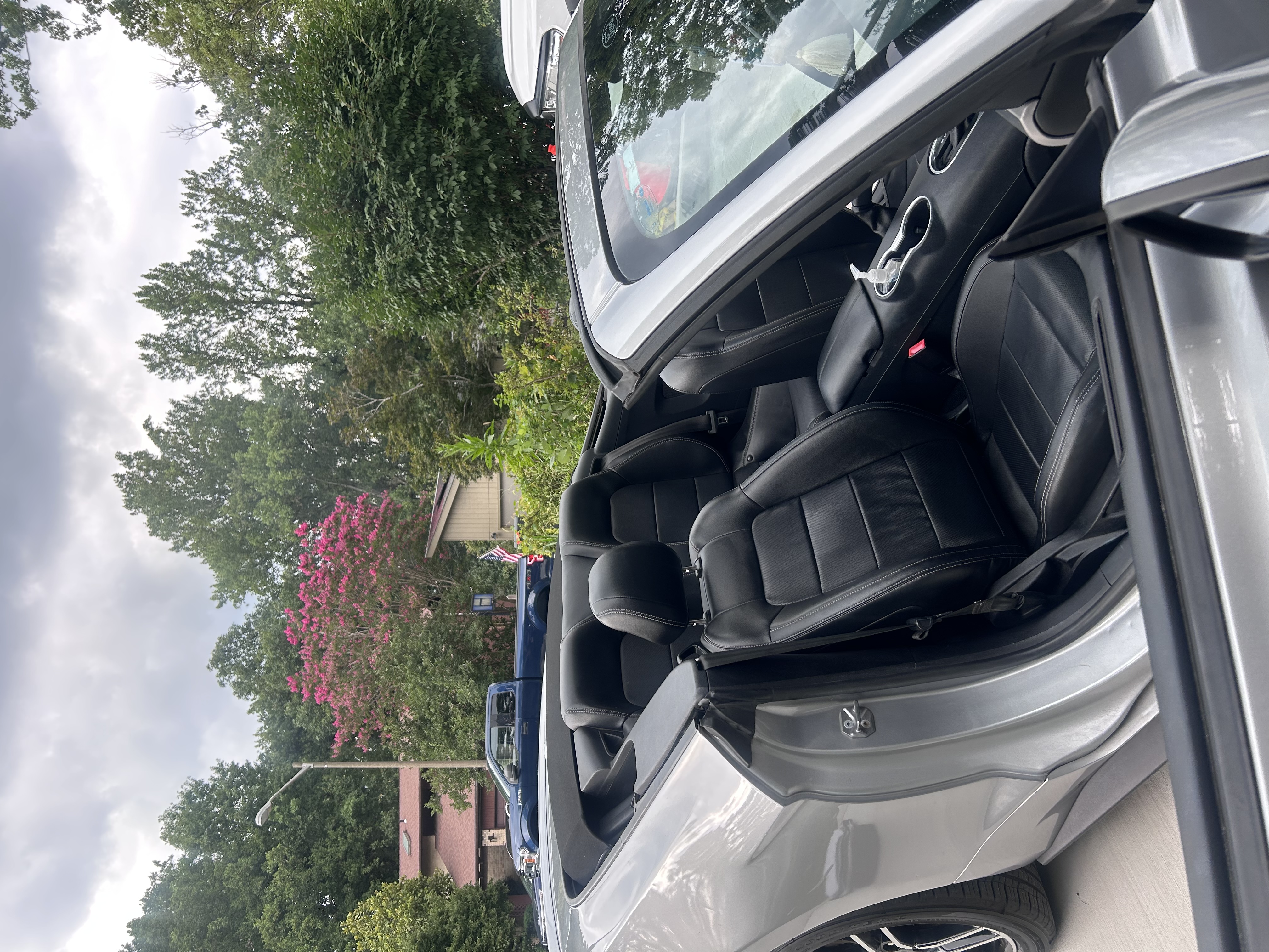 Used 2021 Ford Mustang Premium RWD image 20
