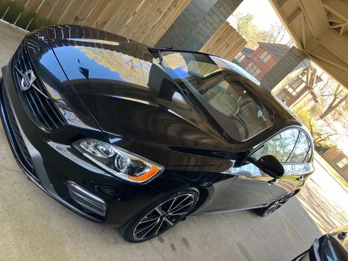 Used 2017 Volvo S60 T5 Dynamic w/ Vision Package image 2