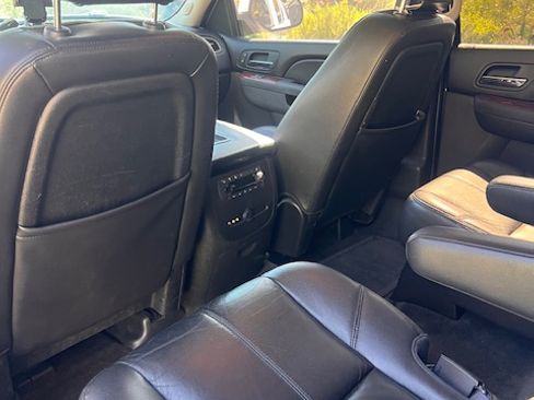 Used 2012 Chevrolet Tahoe LT image 6