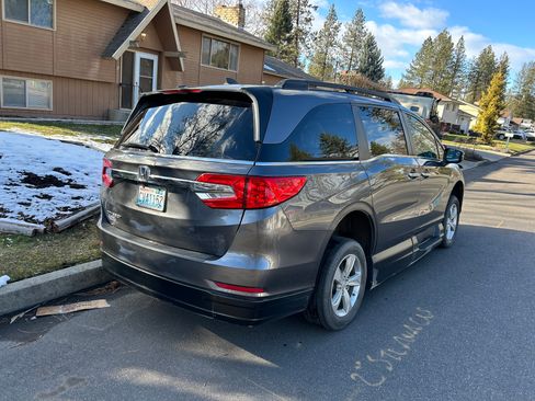 Used 2019 Honda Odyssey EX-L image 10