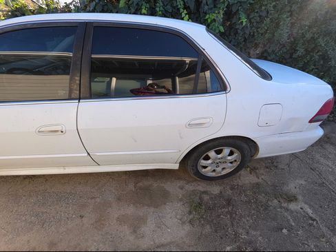 Used 2001 Honda Accord EX image 6