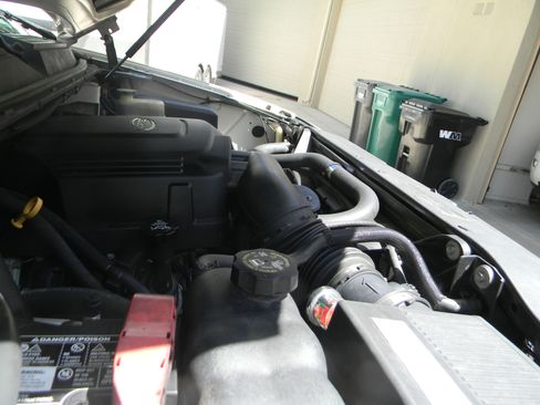 Used 2007 Cadillac Escalade AWD w/ Information Package image 23