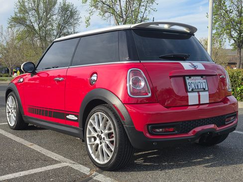 Used 2011 MINI Cooper John Cooper Works image 9