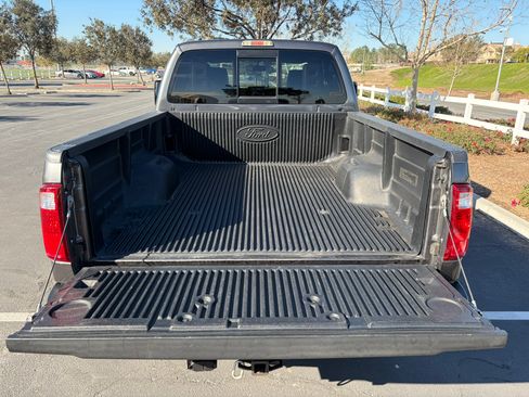 Used 2015 Ford F250 Lariat image 10