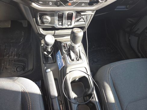 Used 2024 Jeep Wrangler Sport image 14