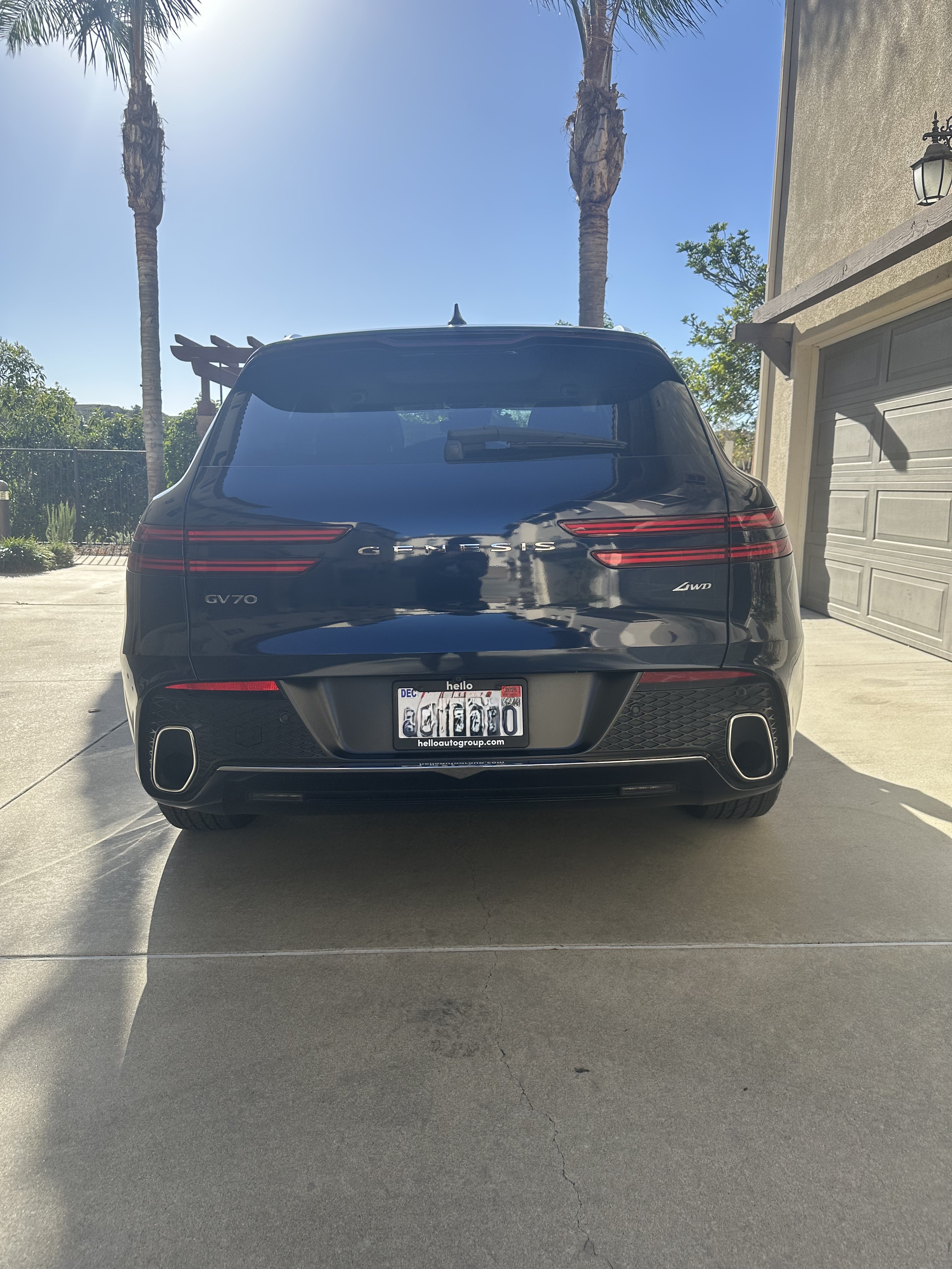 Used 2022 Genesis GV70 2.5T w/ Advanced Package AWD/4WD image 9