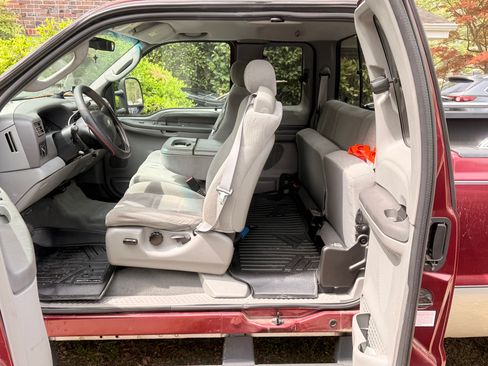 Used 2004 Ford F250 XLT AWD/4WD image 10