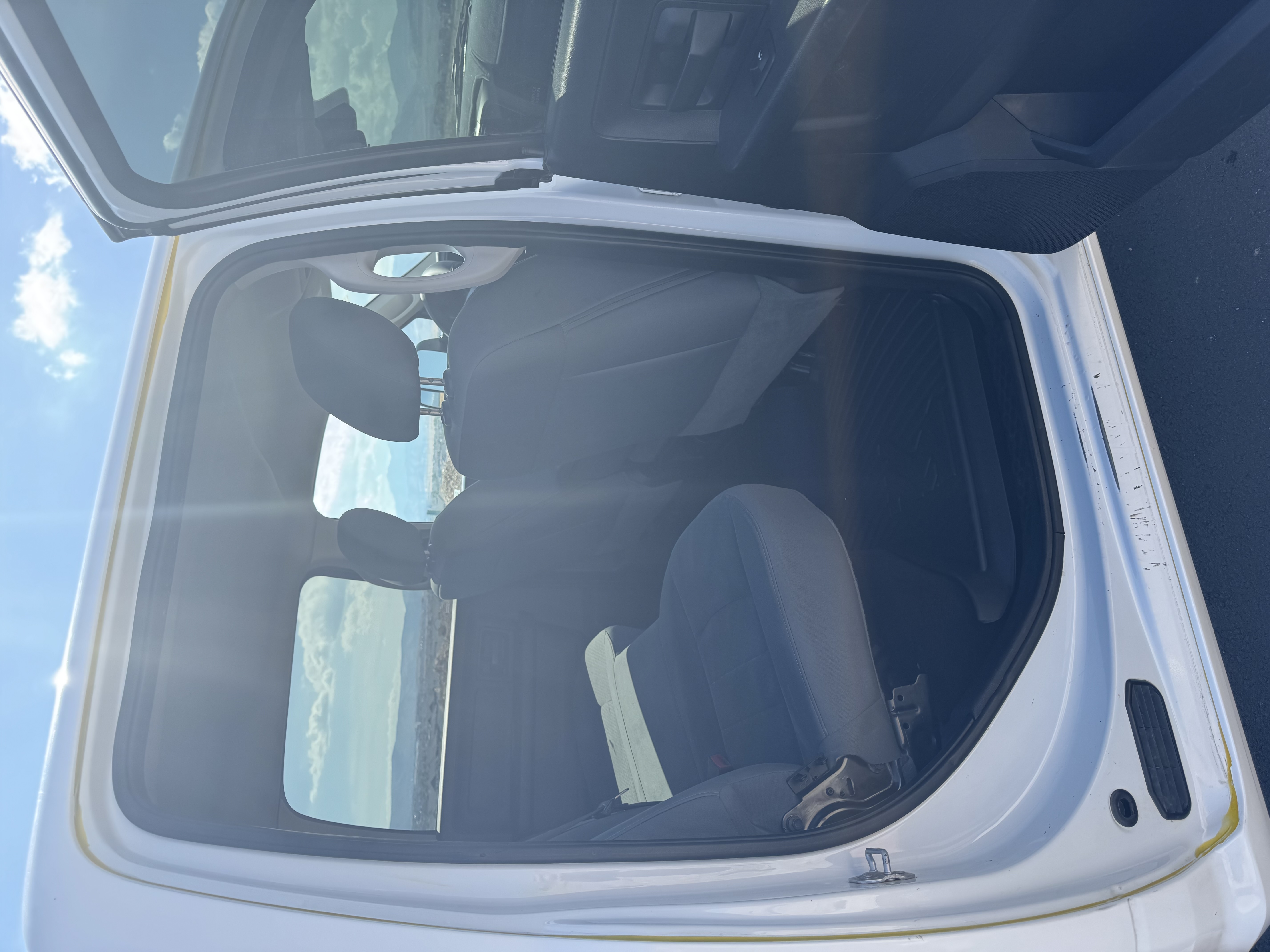 Used 2016 RAM 2500 Tradesman w/ Chrome Appearance Group AWD/4WD image 9