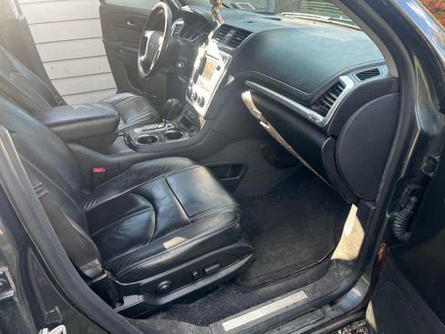 Used 2013 GMC Acadia SLT image 10