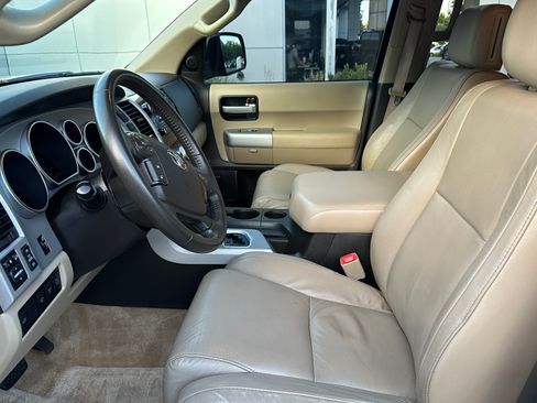 Used 2008 Toyota Sequoia Limited AWD/4WD image 8