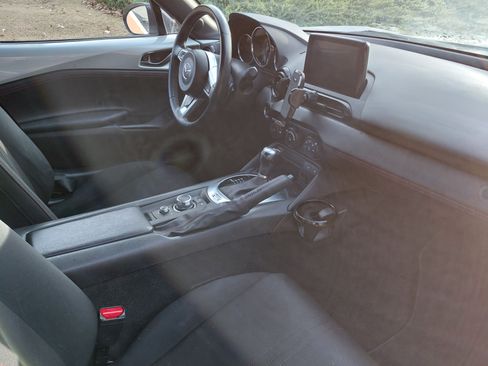 Used 2019 MAZDA MX-5 Miata RF Club w/ I-ACTIVSENSE Sport Package image 15