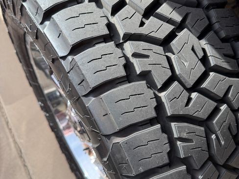 Used 2013 Ford F150 XLT w/ Mid Equipment Group image 20