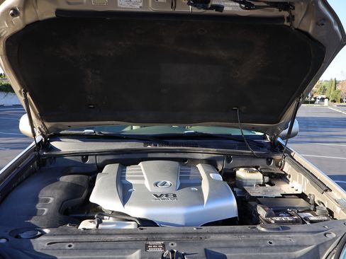 Used 2004 Lexus GX 470 image 24