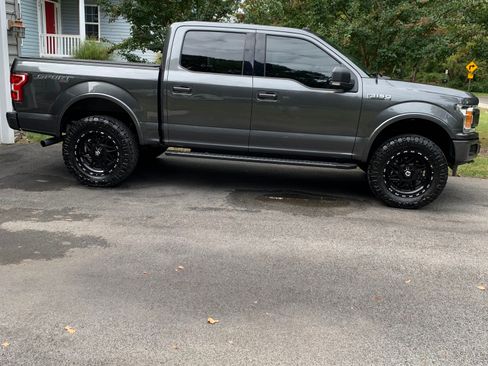 Used 2019 Ford F150 XLT w/ Equipment Group 302A Luxury AWD/4WD image 4