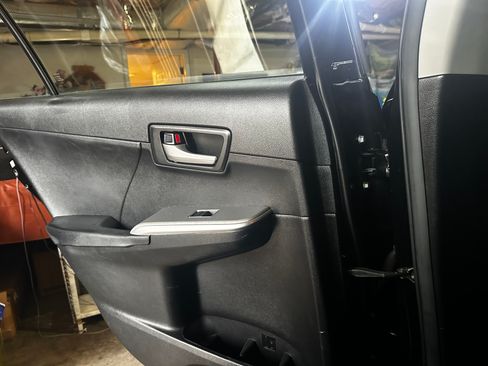 Used 2012 Toyota Camry SE image 13