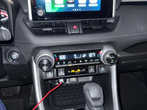 Used 2023 Toyota RAV4 XLE w/ Convenience Package image 5