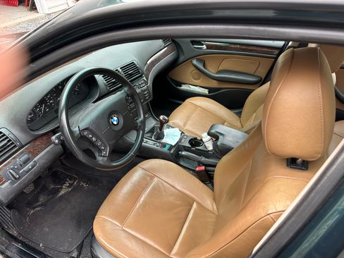 Used 2002 BMW 325i Sedan image 7