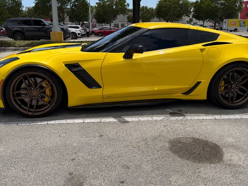 Used 2018 Chevrolet Corvette Z06 w/ Battery Protection Package RWD image 4