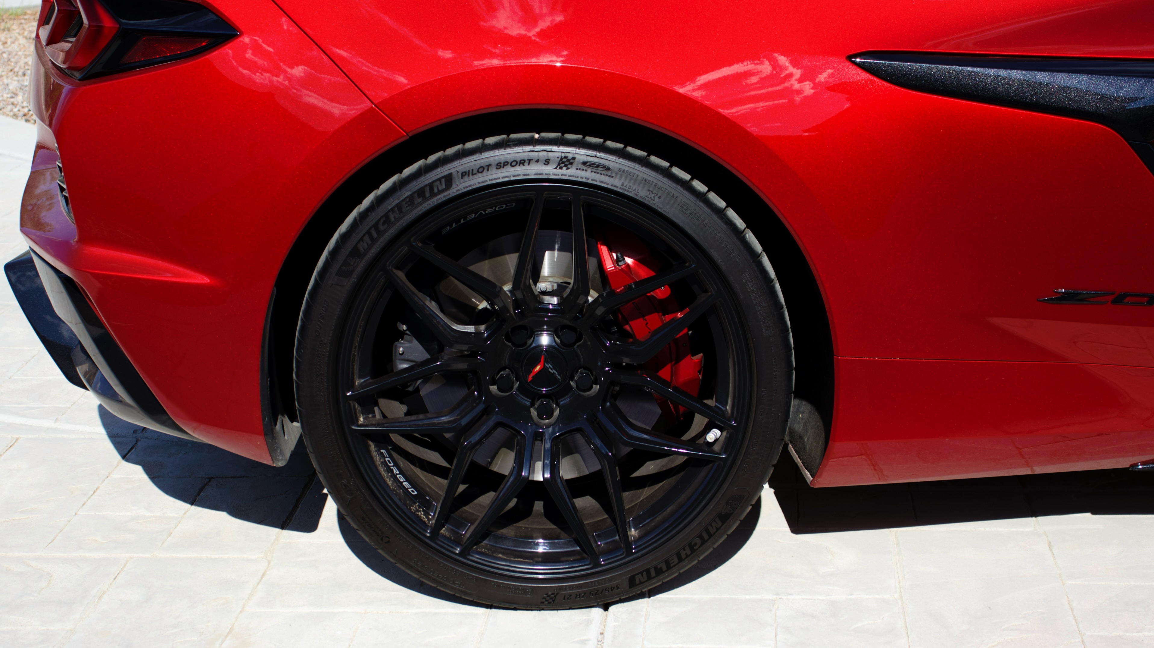 Used 2024 Chevrolet Corvette Z06 RWD image 21