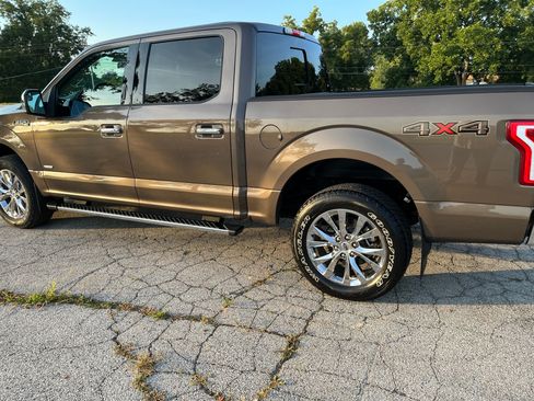Used 2017 Ford F150 XLT w/ Equipment Group 302A Luxury AWD/4WD image 11