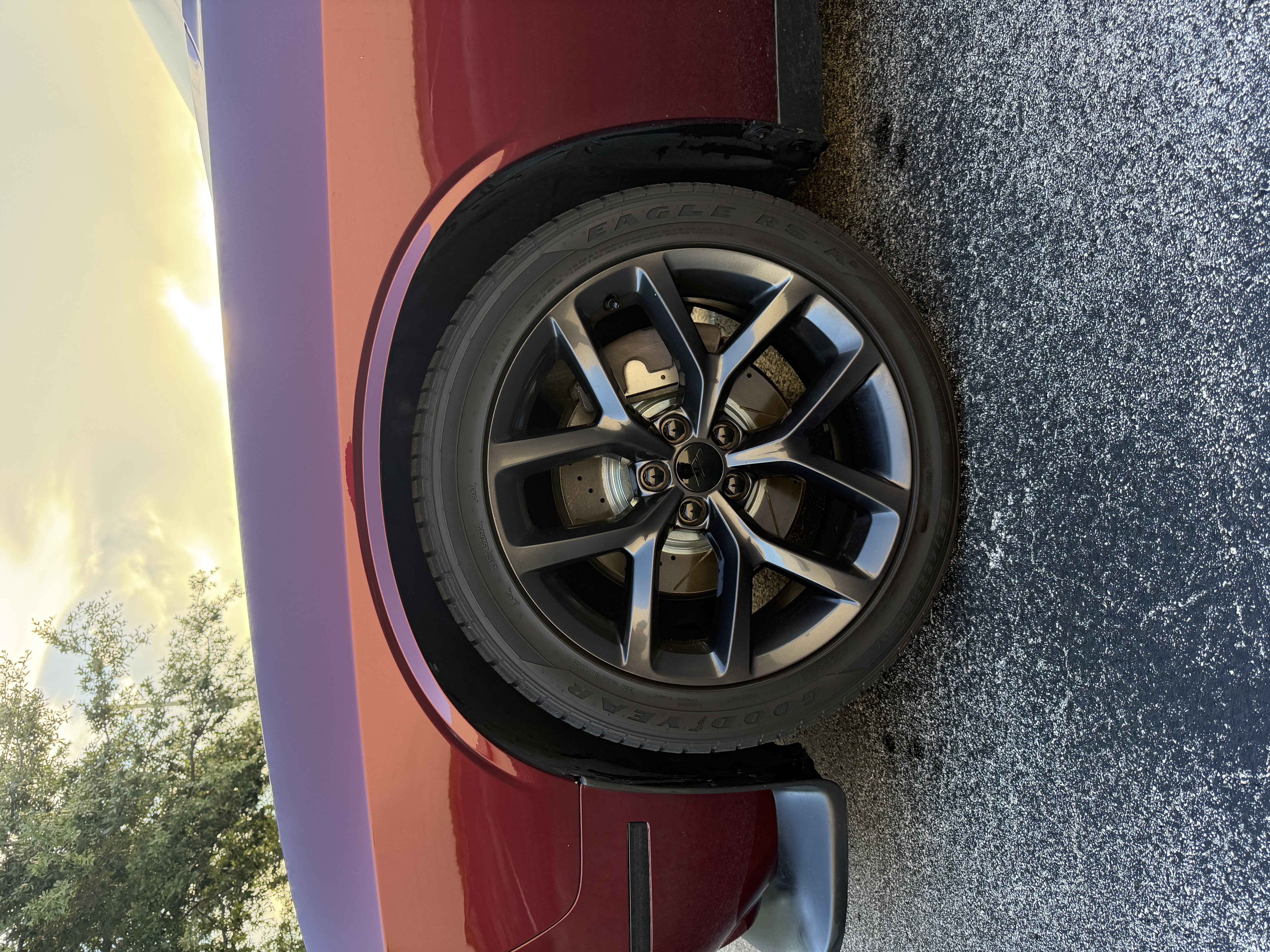 Used 2019 Dodge Challenger GT w/ Plus Package RWD image 16