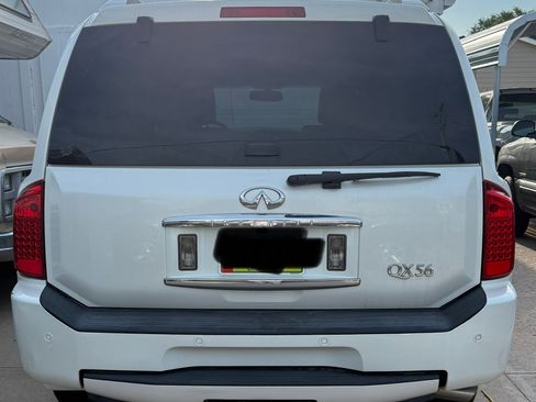 Used 2010 INFINITI QX56 4WD w/ Technology Pkg image 14