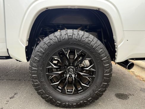 Used 2023 Toyota Tundra Capstone image 11