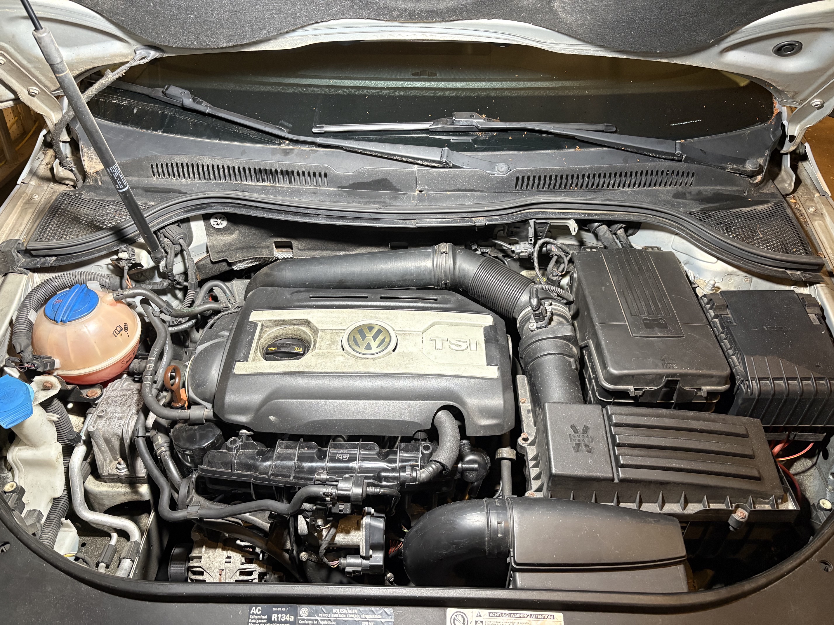 Used 2011 Volkswagen CC Lux Limited FWD image 12
