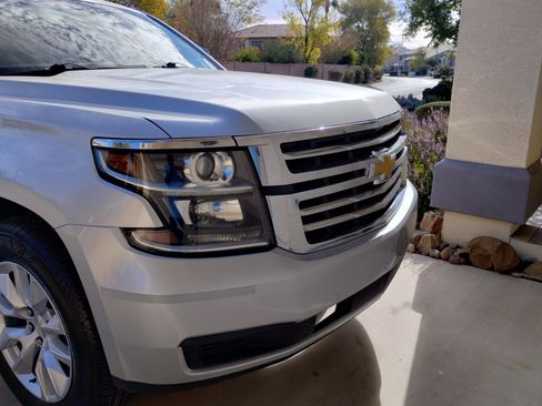 Used 2020 Chevrolet Tahoe 4WD w/ Remote Keyless Entry Package image 13