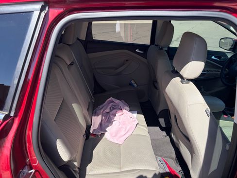 Used 2018 Ford Escape SE w/ SE Sync 3 Package FWD image 14
