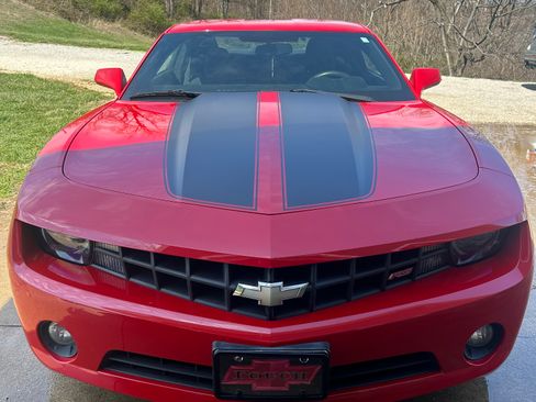 Used 2011 Chevrolet Camaro LT w/ RS Package RWD image 5