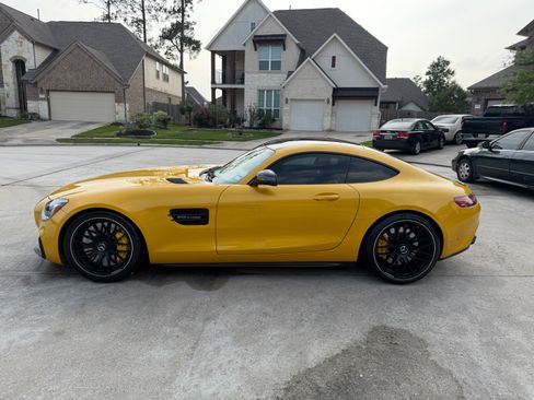 Used 2017 Mercedes-Benz AMG GT S image 24